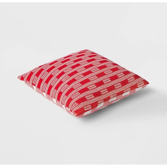 Threshold 24x24 Square Decorative Throw Pillow Ivory/Red Cotton Christmas NEW - Picture 4 of 5